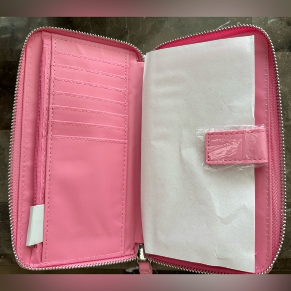 No Boundaries Women's Zip Around Wristlet Wallet - Picture 7 of 7